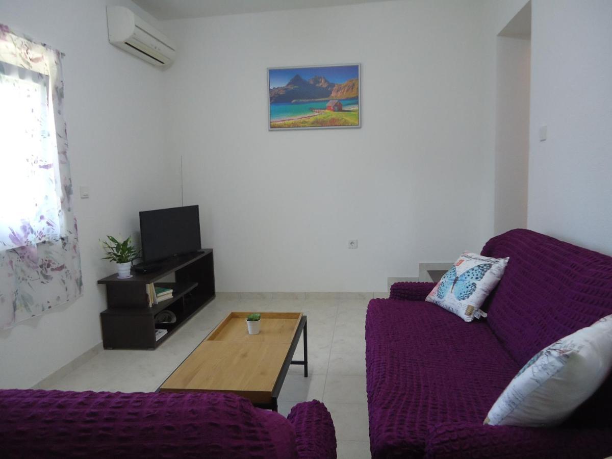 Holi Apartment Cavle Luaran gambar